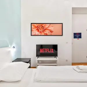 Urban Naschmarkt Apartment